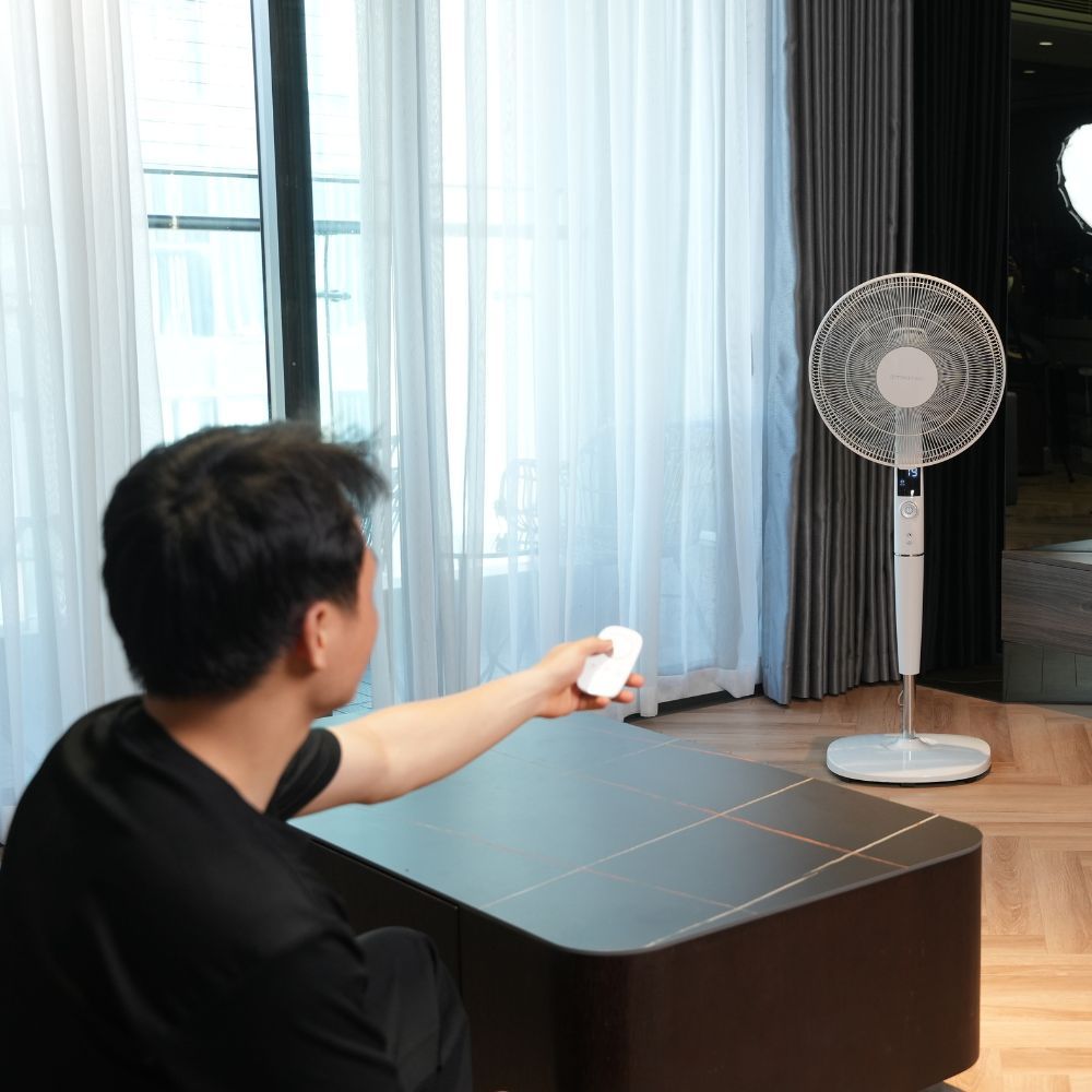 Quạt cây Trotec TVE26S màu trắng