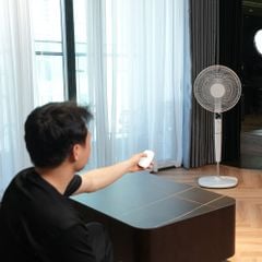 Quạt cây Trotec TVE26S màu trắng