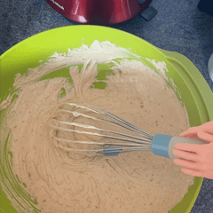 Bộ dụng cụ làm bánh 9 món Joseph Joseph Nest Plus