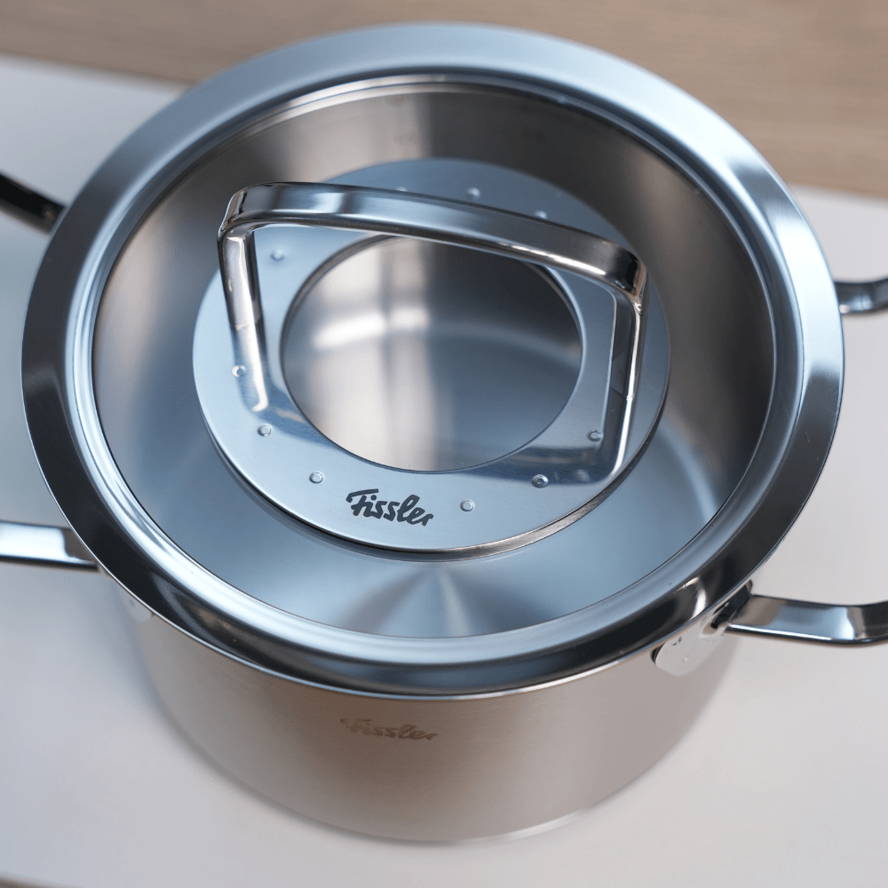 Bộ nồi Fissler Profi set 4 món vung kính kèm chảo Fissler Profi tổ ong 24/28cm made in Germany