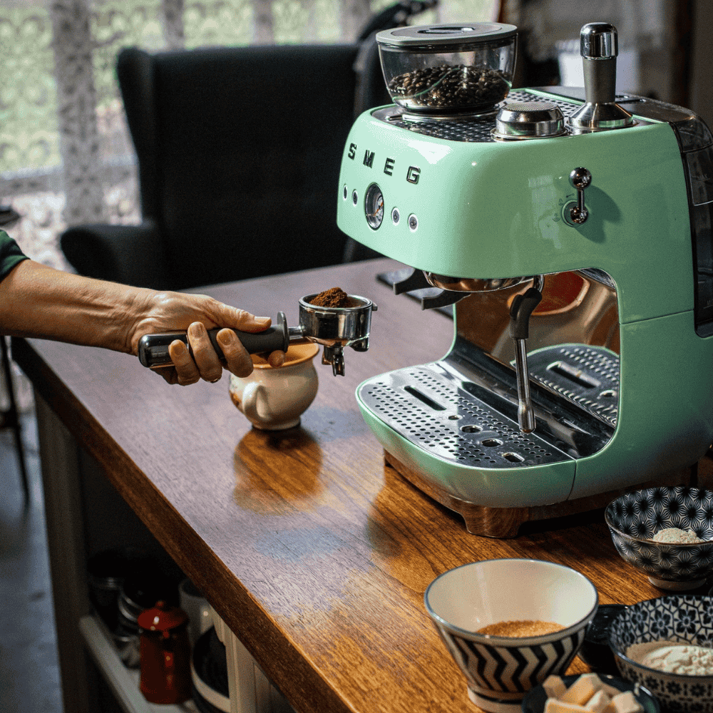 Máy pha cà phê espresso SMEG EGF03 nhiều màu