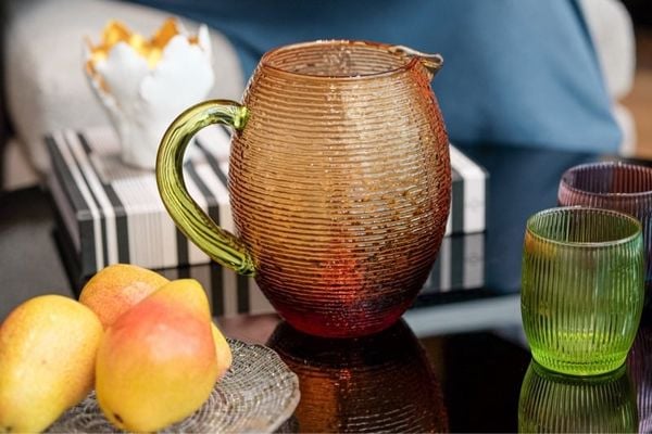 Bình nước MULTICOLOR PITCHER IVV 1700ml màu Vàng Amber