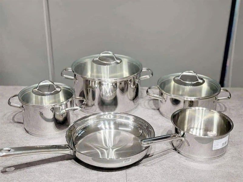 Bộ nồi WMF Provence Plus 5 món kèm quánh và chảo thép WMF 24cm