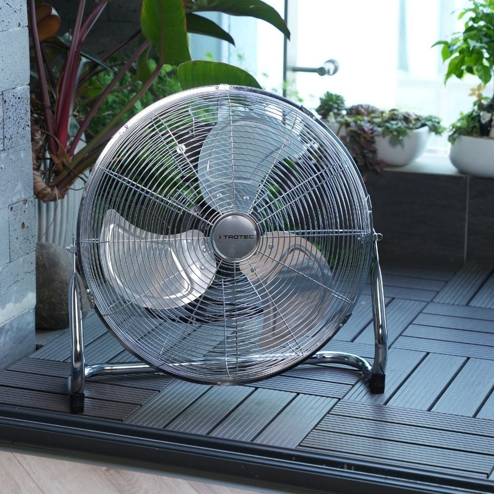 Quạt sàn Trotec TVM 18 45cm màu bạc