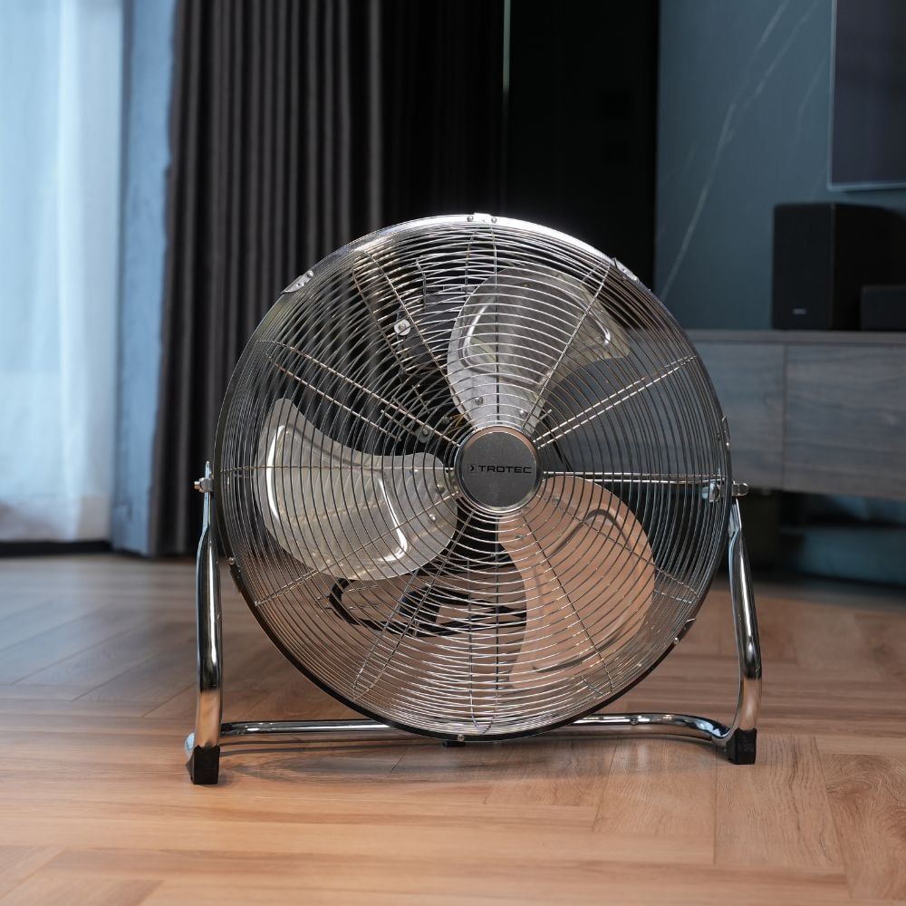 Quạt sàn Trotec TVM 18 45cm màu bạc