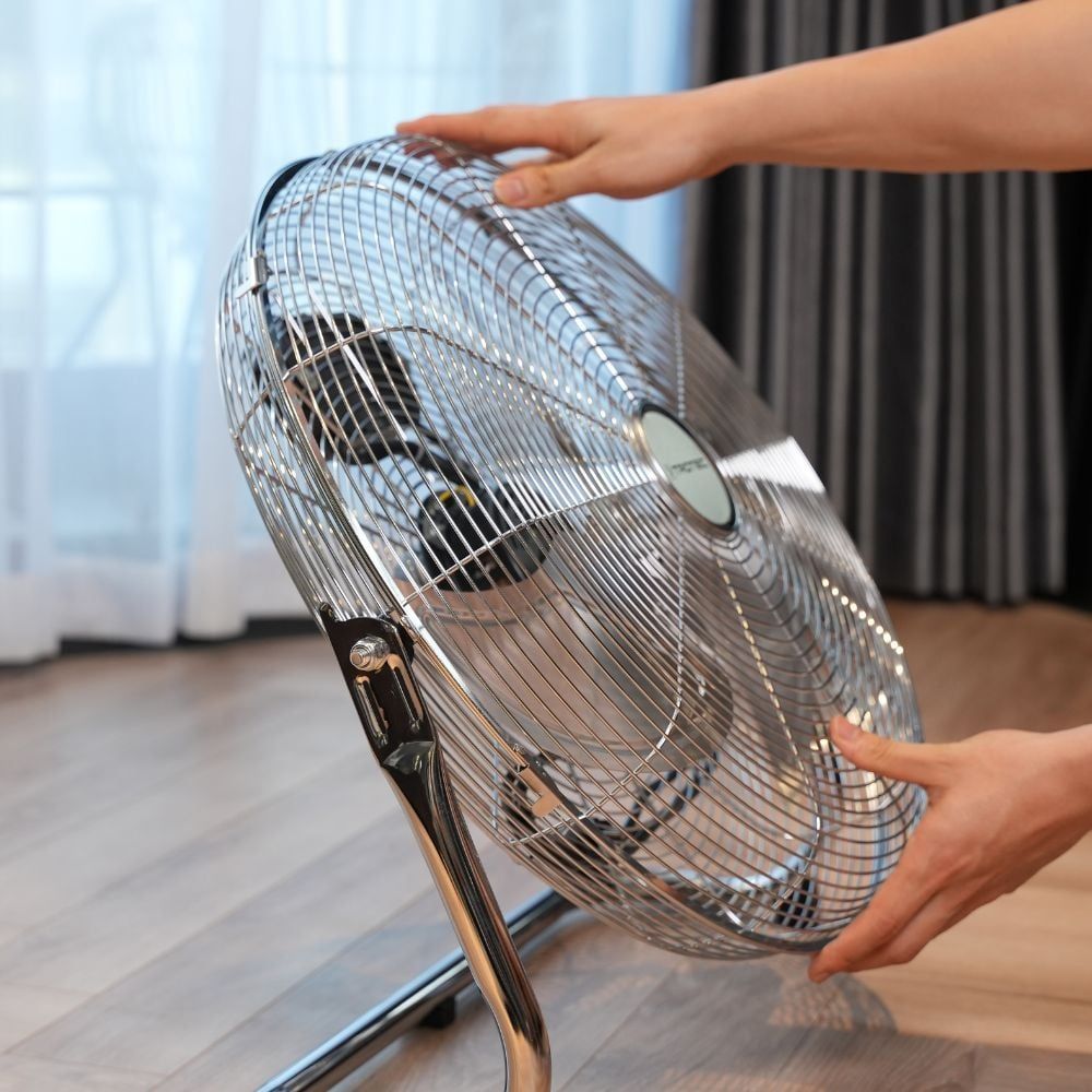 Quạt sàn Trotec TVM 18 45cm màu bạc
