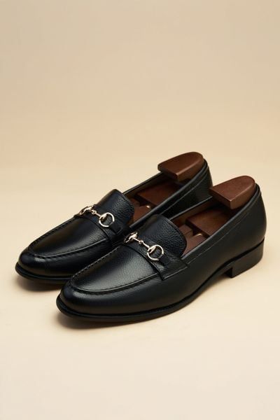 GIÀY LƯỜI LOAFER ĐEN, TAG VÀNG - GAD006D
