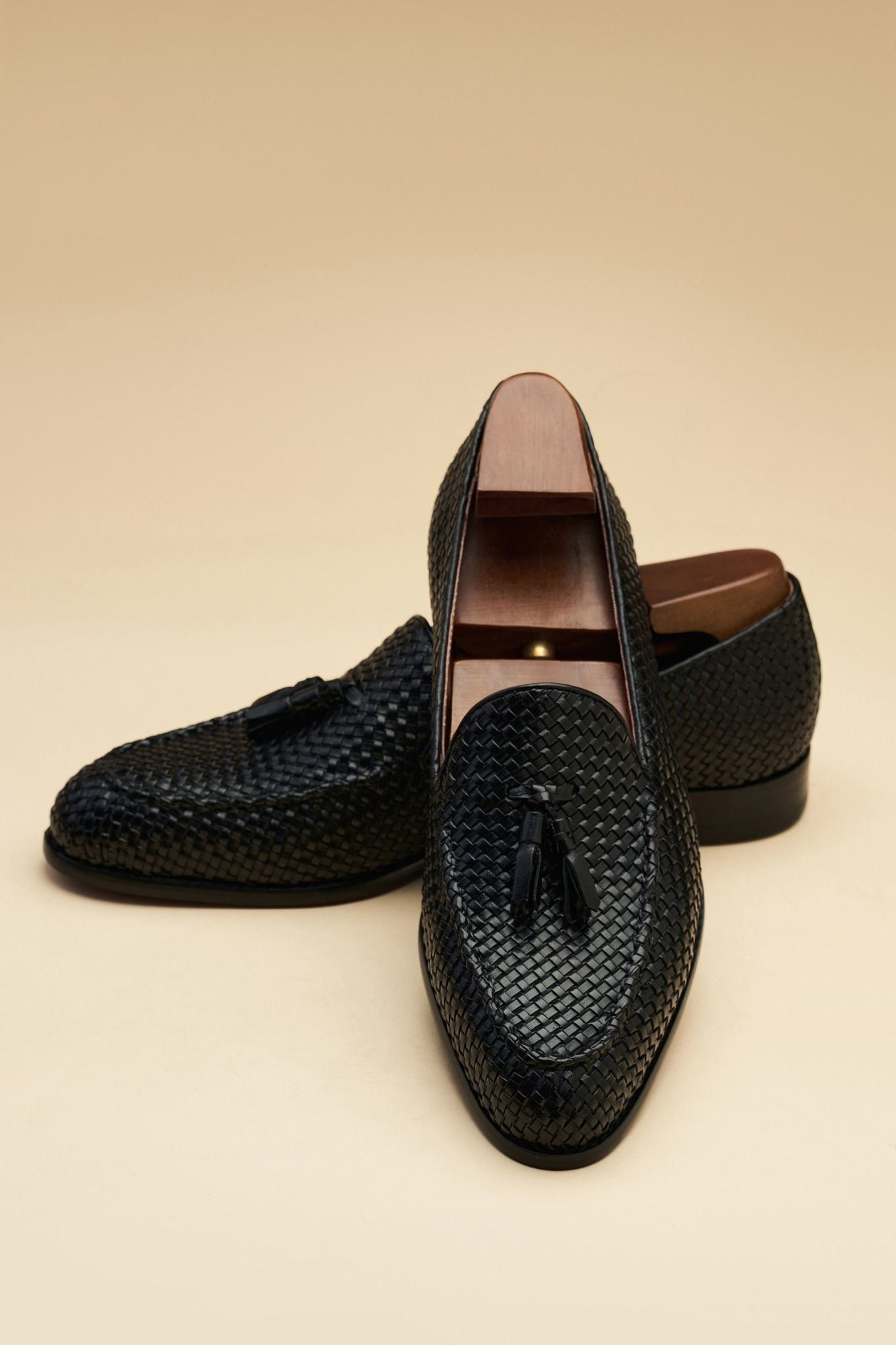 GIÀY LƯỜI LOAFER ĐEN / ĐAN CHUÔNG - GTX003D