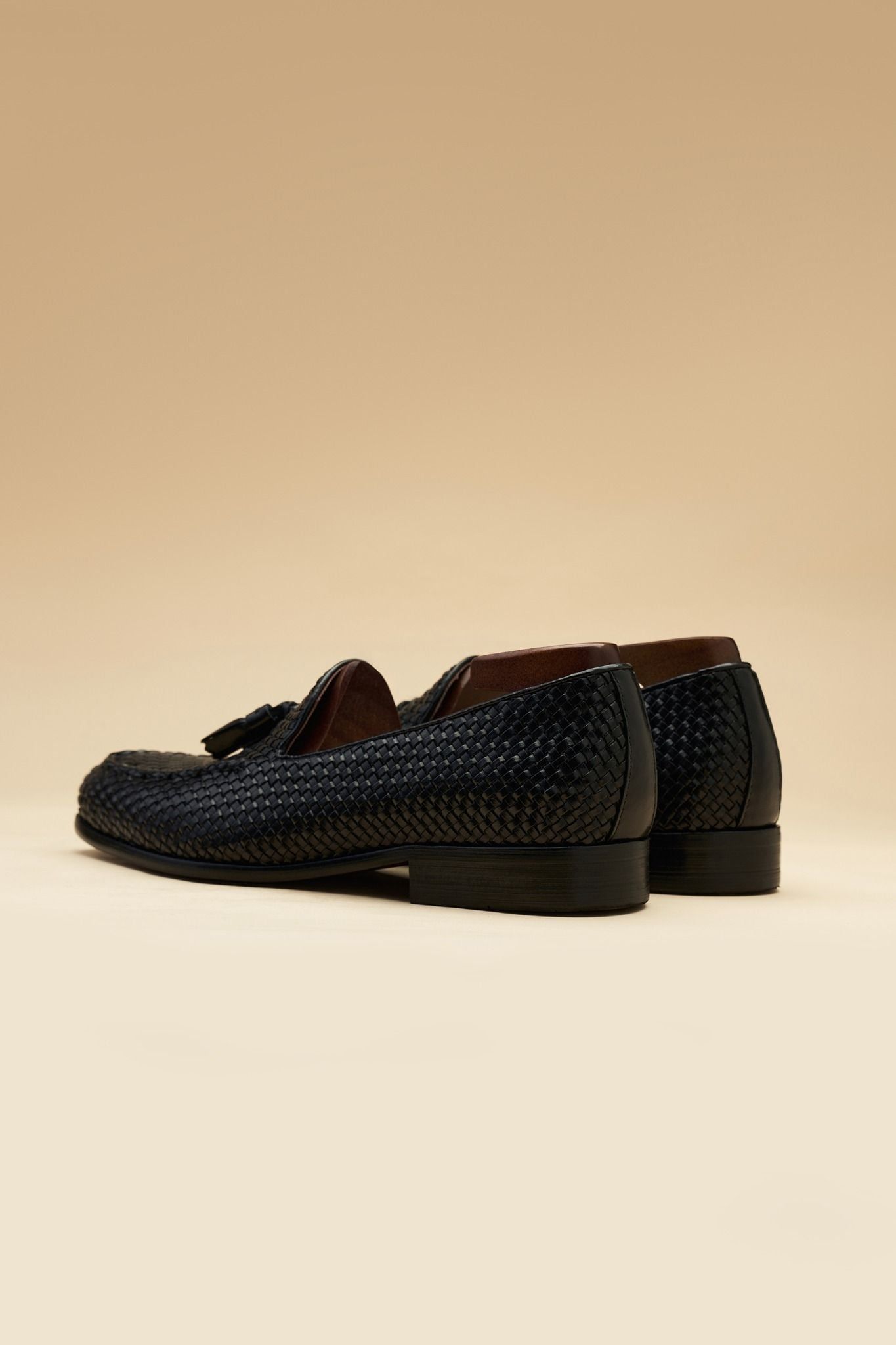 GIÀY LƯỜI LOAFER ĐEN / ĐAN CHUÔNG - GTX003D