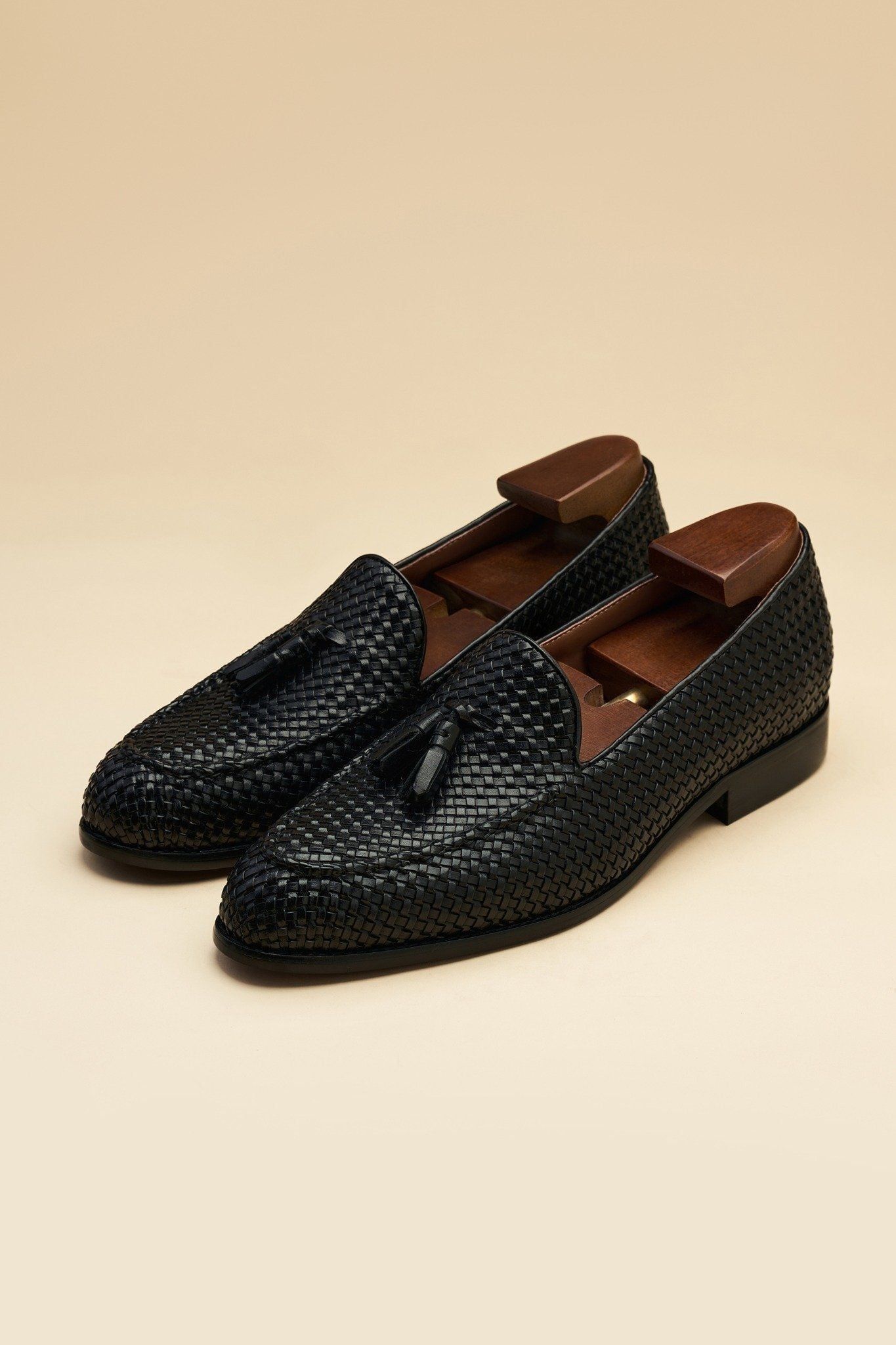GIÀY LƯỜI LOAFER ĐEN / ĐAN CHUÔNG - GTX003D