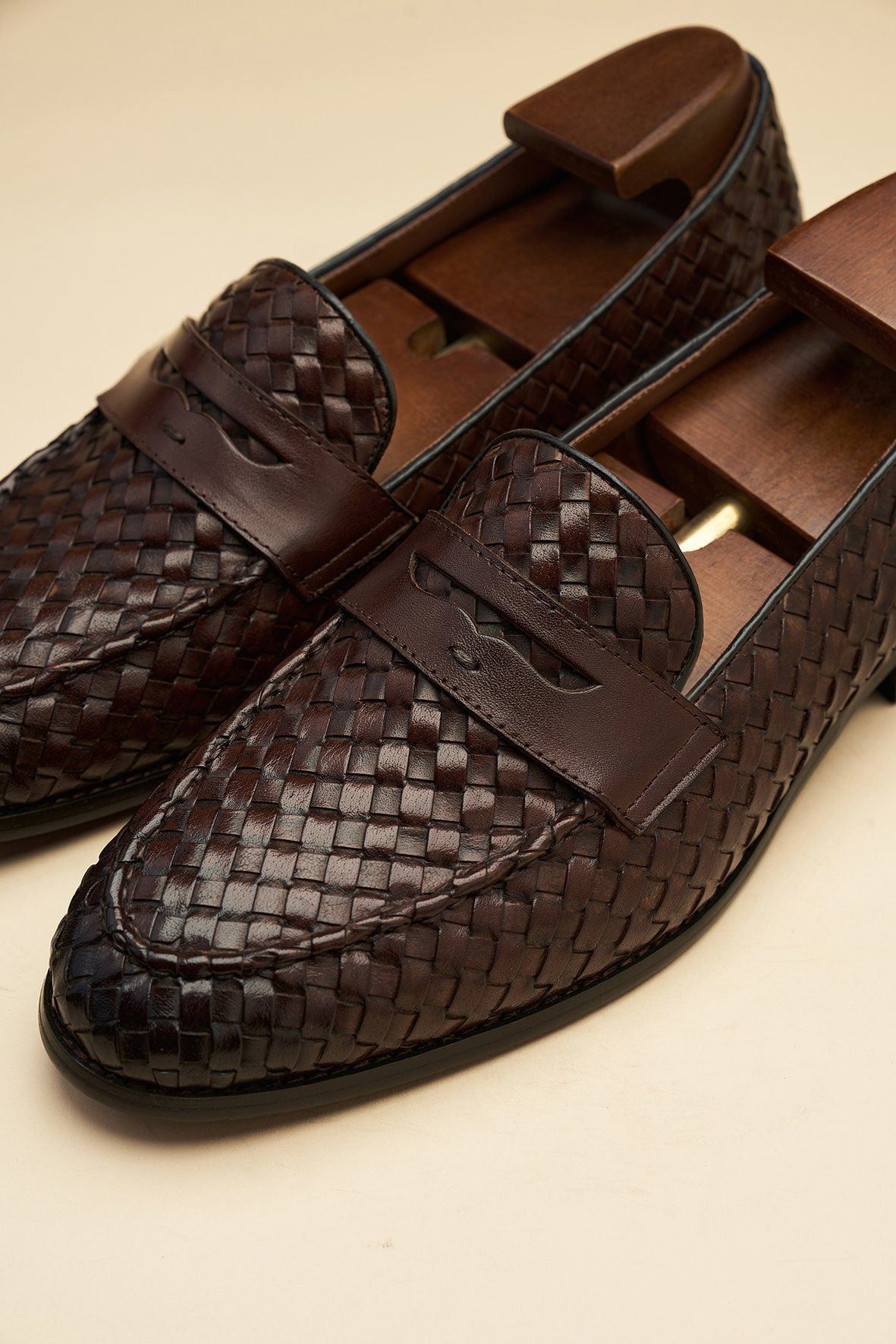 GIÀY LƯỜI LOAFER NÂU, HỌA TIẾT ĐAN - GTX020N