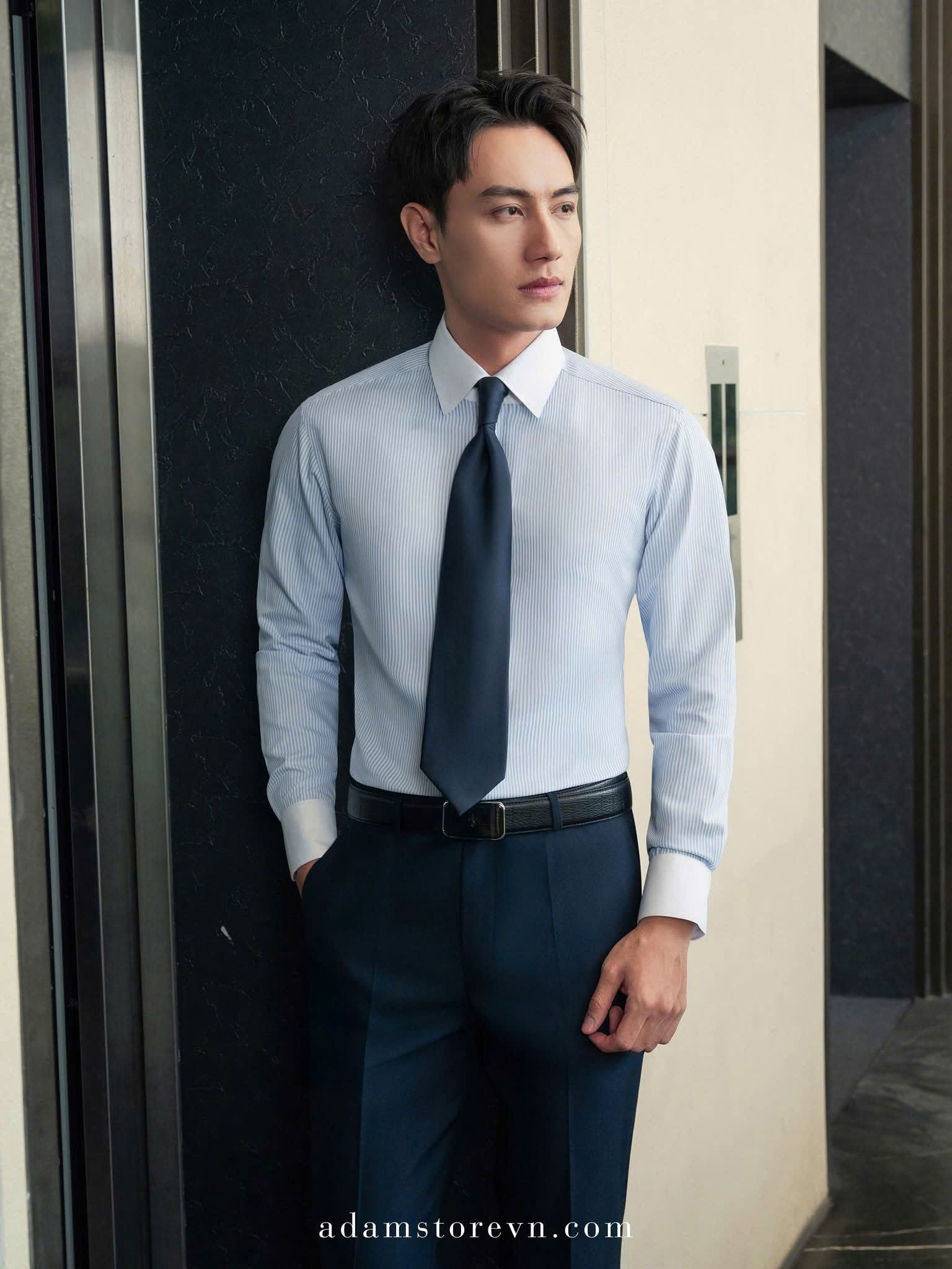  Sơ mi xanh công sở sọc trắng cổ nhọn - SMC196 - 48 
