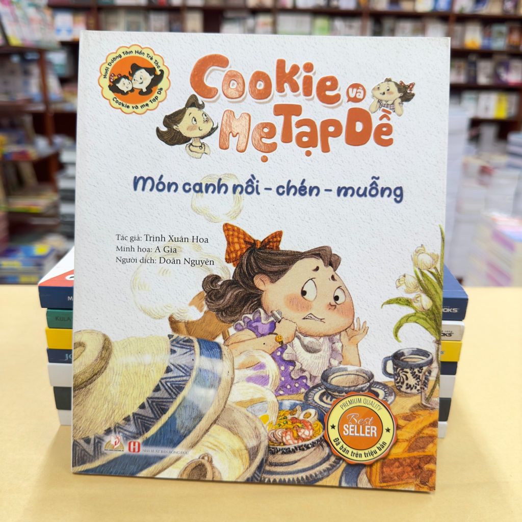 Cookie và mẹ Tạp Dề - Món canh nồi - chén - muỗng - Vanlangbooks