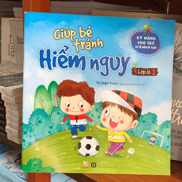 Giúp Bé Tránh Hiểm Nguy - Lớp Lá 1 - Vanlangbooks