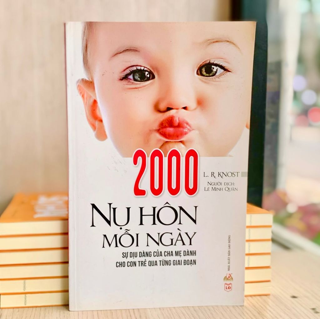 2000 Nụ hôn mỗi ngày - Vanlangbooks