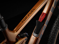 TREK TOP FUEL 9.8 XT