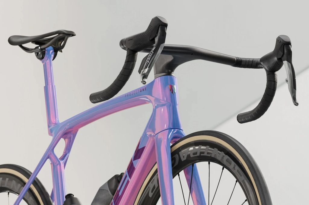 TREK MADONE SLR 9 AXS GEN 8