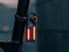 Đèn sau xe đạp camera Seemee DV