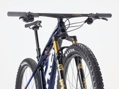 Supercaliber SLR 9.8 XT Di2 Gen 2 - Trek Bikes