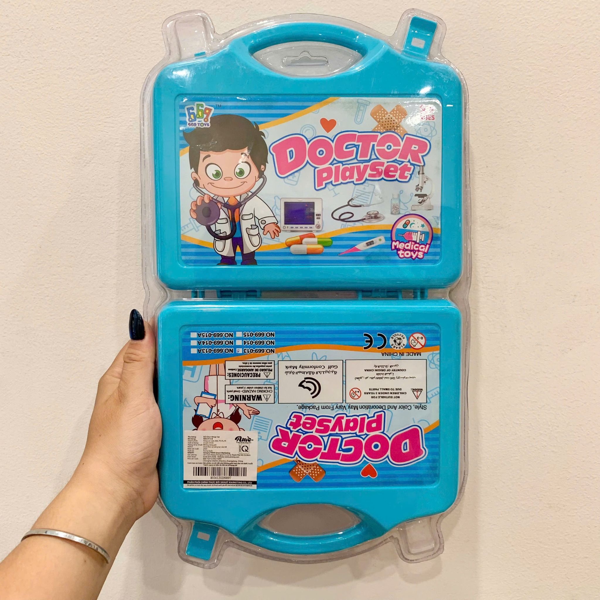  Đồ chơi nhập vai: BỘ ĐỒ CHƠI BÁC SĨ 10 CHI TIẾT KÈM HỘP ĐỰNG TIỆN LỢI, 3ages+, No. 669-013 