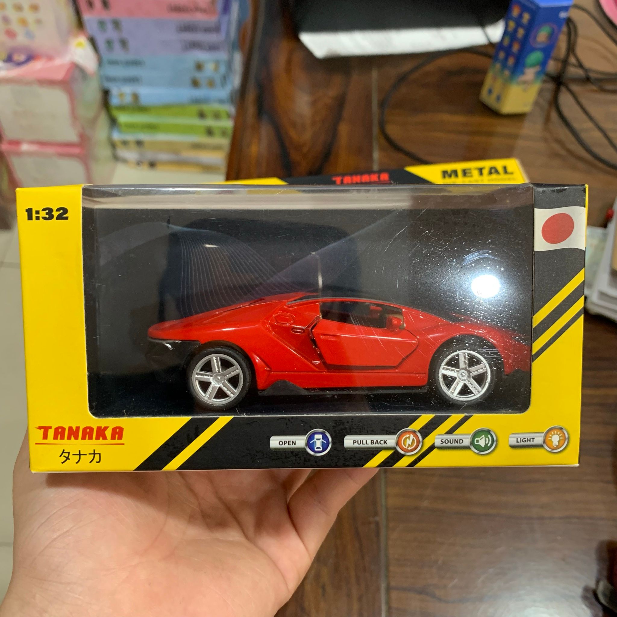  Đồ chơi mô hình: Xe Lambogini kim loại 1:32 (kéo thả, mở cửa, đèn, nhạc) 6832-10M - Đỏ 