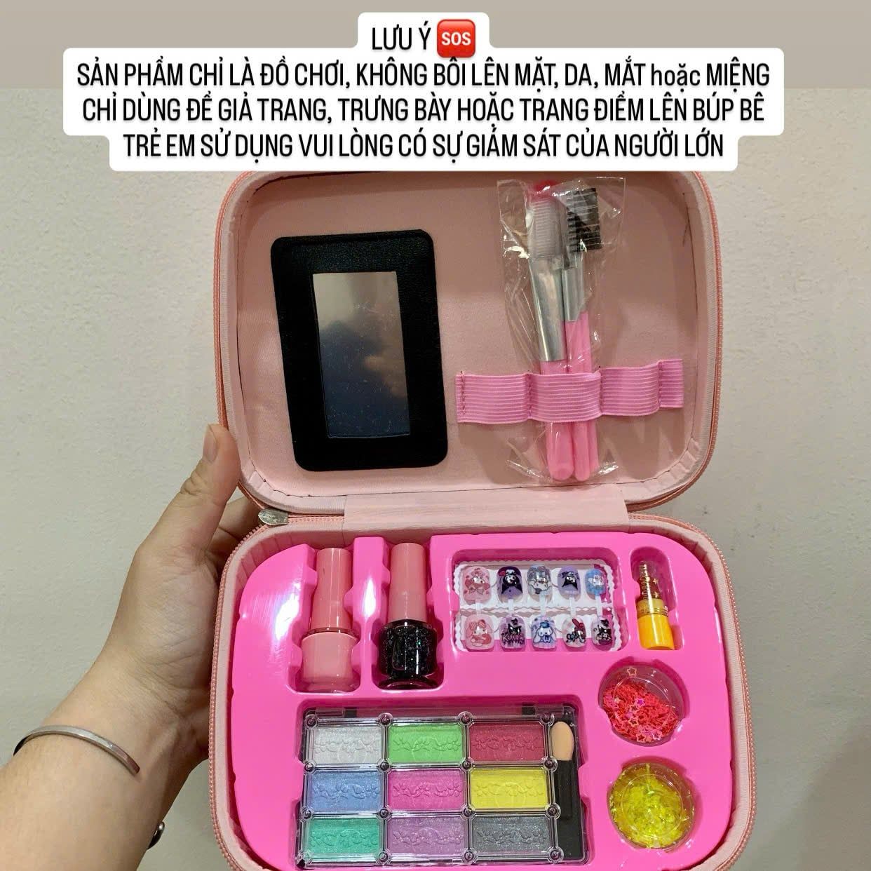  ( ĐỌC KỸ MÔ TẢ ) Đồ chơi nhập vai : Bộ vali trang điểm Kuromi, Melody, Cinnamoroll cho bé, 3ages+, No. B340 