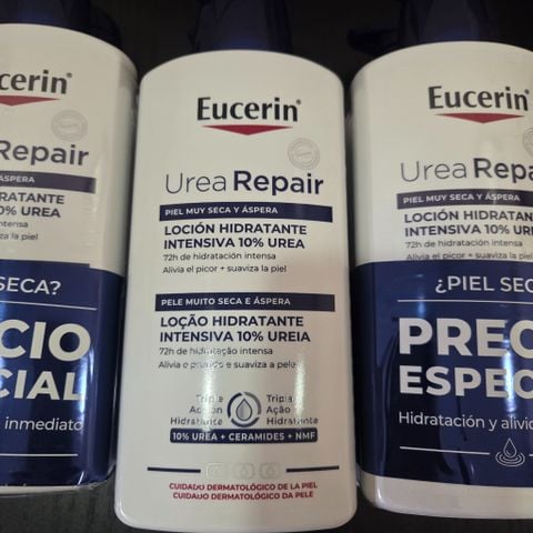 Kem dưỡng ẩm cho da khô  Eucerin UreaRepair Plus 10% Urea Lotion 400 ml