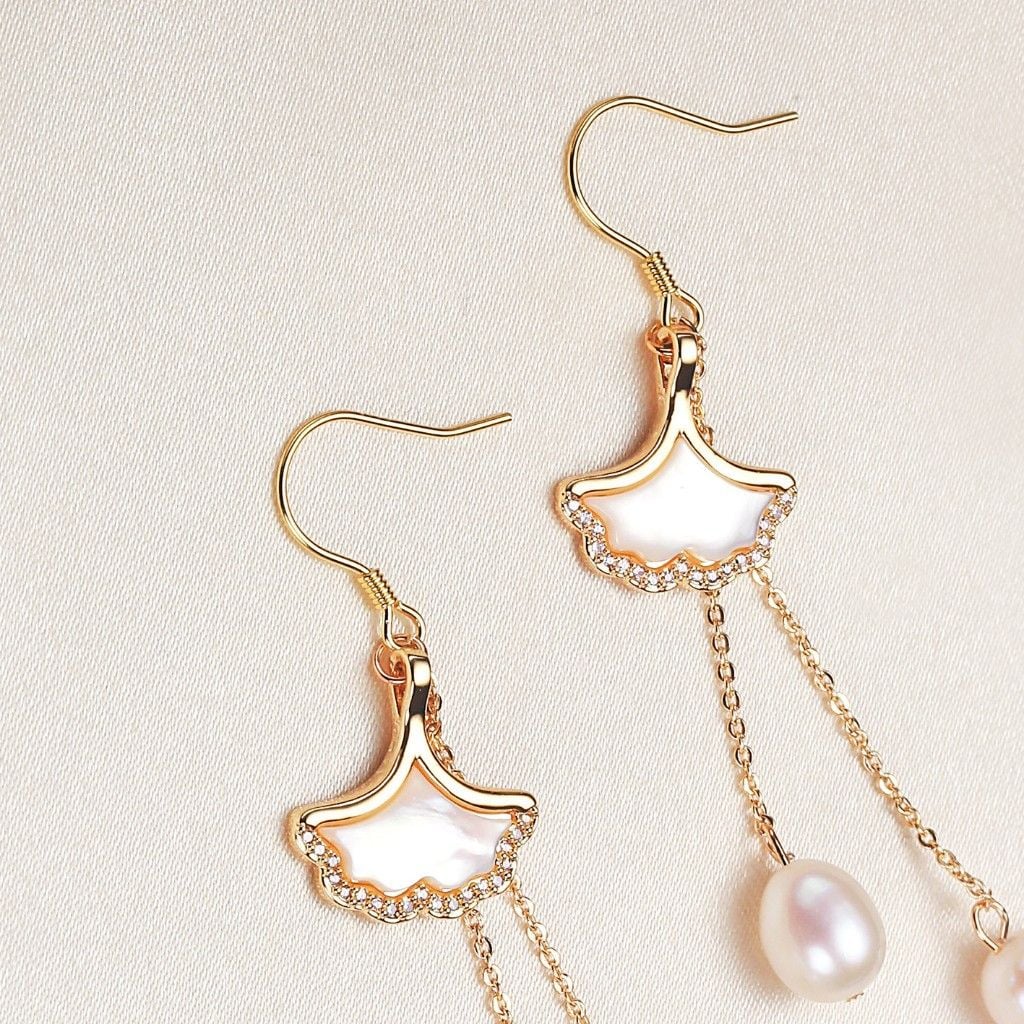 Bông Tai Ngọc Trai Giọt Nước Tự Nhiên Tua Rua Lá Bạch Quả Ginkgo MADAME HIEN PEARLS Cho Nữ BTG162