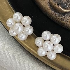 Bông Tai Ngọc Trai 6 Hạt Ngọc Trai Tự Nhiên Kết Hoa Mai 6 Cánh Sang Trọng MADAME HIEN PEARLS Cho Nữ BTT131