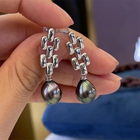 Bông Tai Dây Đồng Hồ Mặt Tua Rua Đính Ngọc Trai Giọt Nước Đen Tự Nhiên MADAME HIEN PEARLS Cho Nữ BTG161