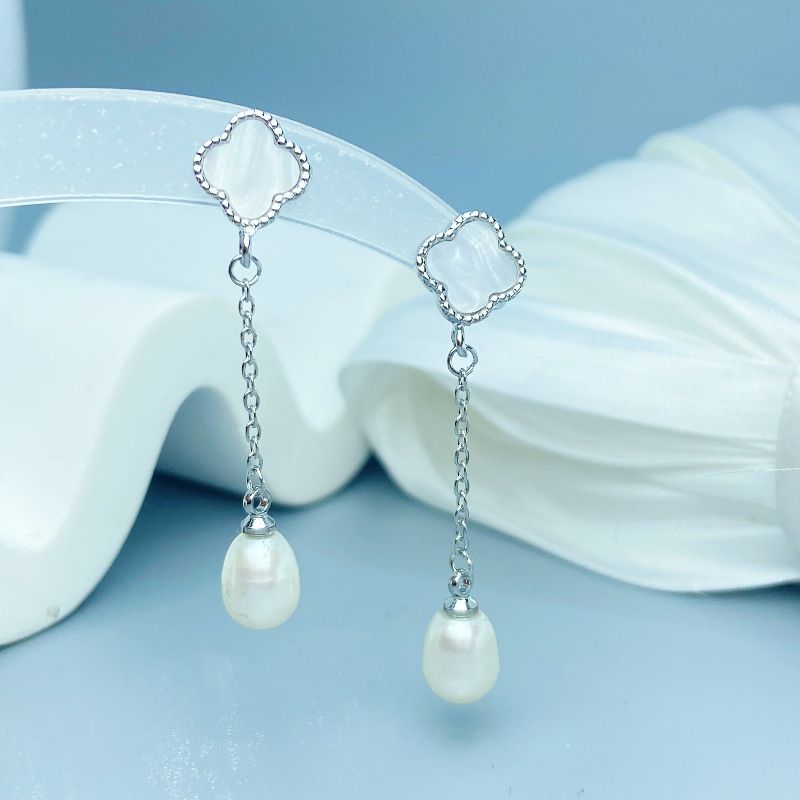 Bông Tai Tua Rua Ngọc Trai Hạt Gạo Tự Nhiên Mặt Cỏ 4 Lá Ngọc Trai Phú Quốc Giá Sỉ BTG170