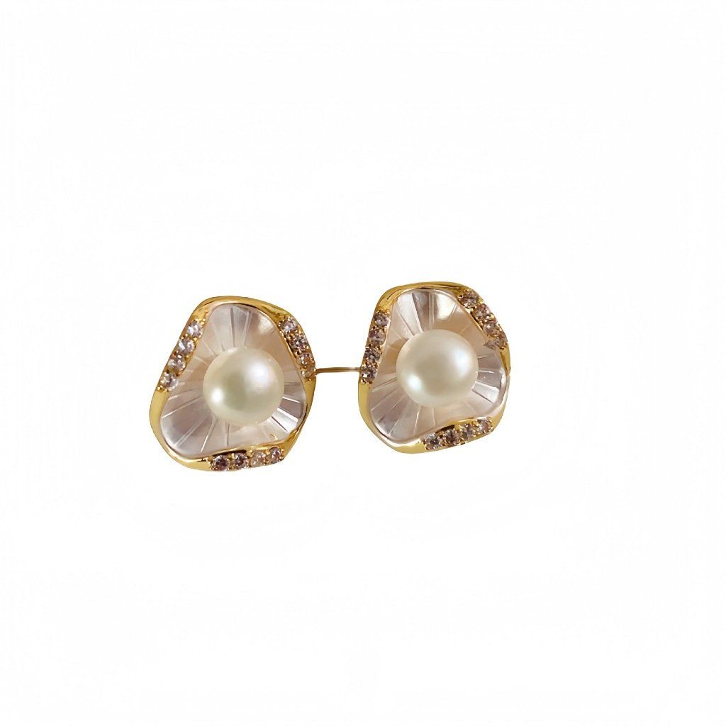 Bông Tai Ngọc Trai Tự Nhiên Mặt Hoa 3D 3 Cánh Lạ Mắt Xinh Xắn MADAME HIEN PEARLS Cho Nữ BTN301