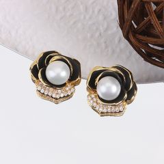 Bông Tai Ngọc Trai Tự Nhiên Mặt Hoa Trà Đen Sang Trọng MADAME HIEN PEARLS Cho Nữ BTN304