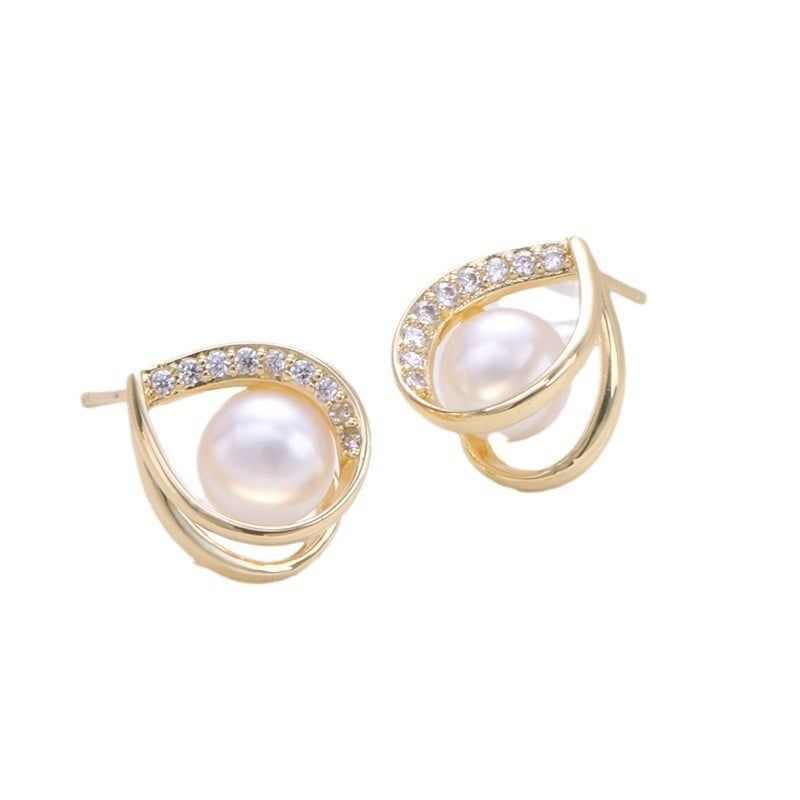 Bông Tai Ngọc Trai Tự Nhiên Trái Tim Rỗng Đáng Yêu MADAME HIEN PEARLS Cho Nữ BTN305