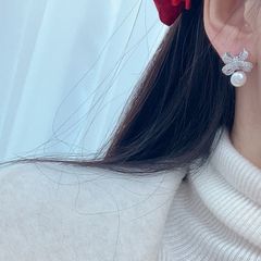 Bông Tai Ngọc Trai Tự Nhiên Mặt Nơ Sang Trọng MADAME HIEN PEARLS Cho Nữ BTN306