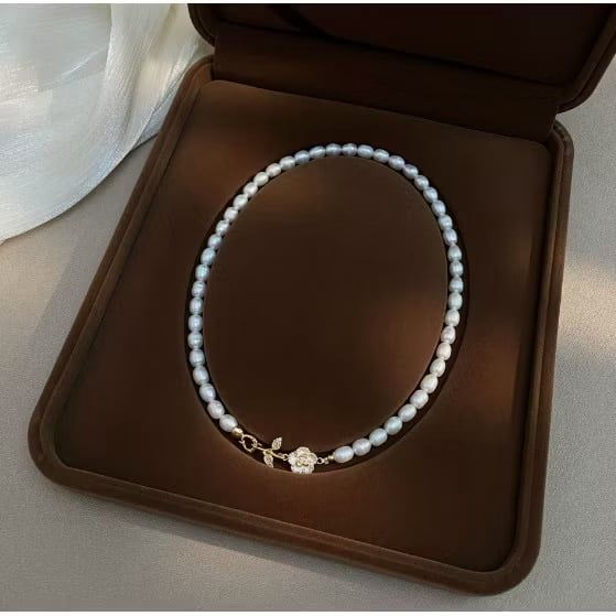 Vòng cổ Choker Mặt Cành Hoa Trà Camellia Tinh Tế MADAME HIEN PEARLS Xinh Xắn Cho Nữ CG062
