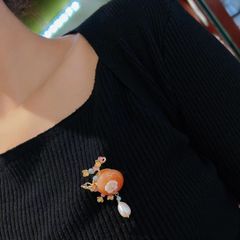 Trâm Cài Áo MADAME HIEN PEARLS Ghim Cài Hình Hoa Đào Đính Hạt Trai Tự Nhiên Phối Tua PKC004