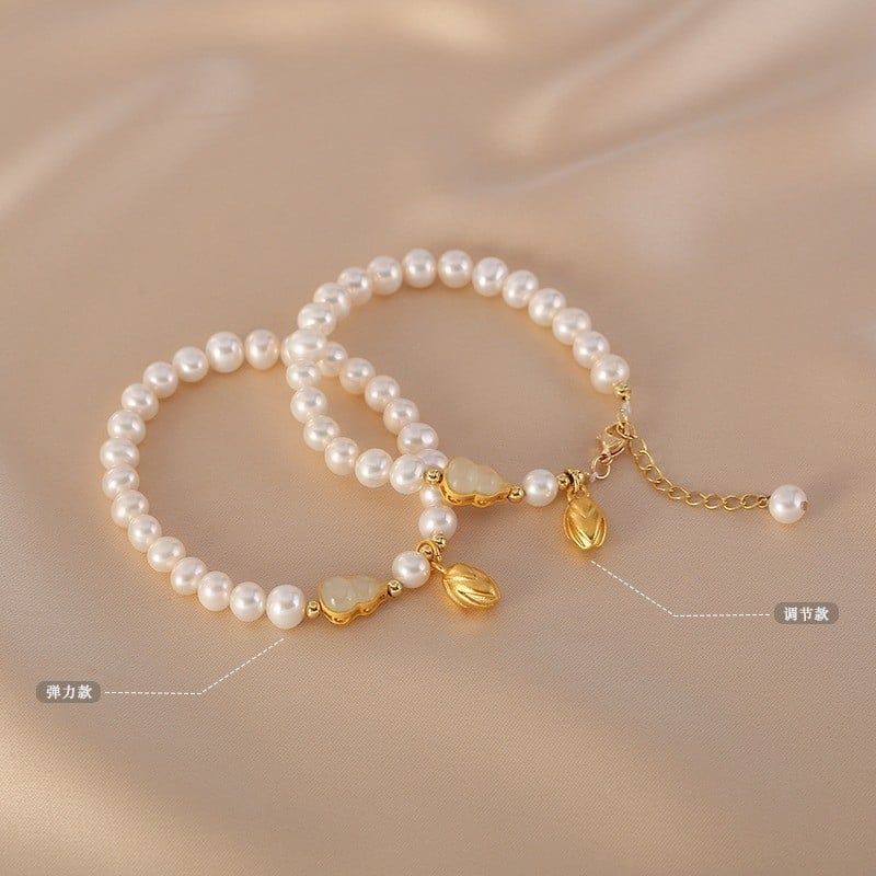 Vòng Tay Ngọc Trai Tự Nhiên Mặt Đính Hạt Gạo Mạ Vàng và Hồ Lô Cẩm Thạch Phong Thuỷ May Mắn Phú Quý MADAME HIEN PEARLS Cho Nữ VTT135