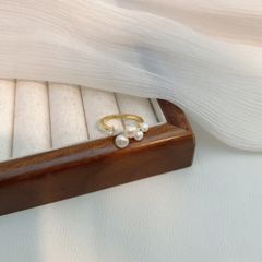 Nhẫn 4 Hạt Ngọc Trai Tự Nhiên Xen Kẻ MADAME HIEN PEARLS Cho Nữ NN147