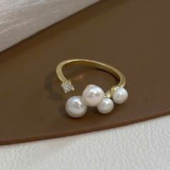 Nhẫn 4 Hạt Ngọc Trai Tự Nhiên Xen Kẻ MADAME HIEN PEARLS Cho Nữ NN147