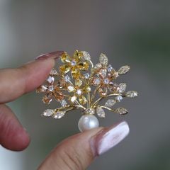 Ghim Trâm Cài Áo Lọ Hoa Đính Hạt Ngọc Trai Tự Nhiên MADAME HIEN PEARLS Cho Nữ PKC050
