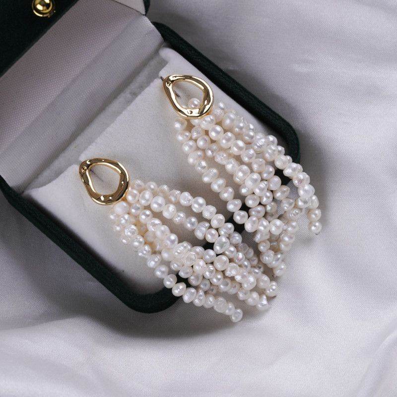 DESIGNER JEWELRY Bông Tai Tua Rua Ngọc Trai Tự Nhiên Chùm 6 Dây Khoá Mạ Vàng 14 Chốt Thời Trang RUNWAY Sang Trọng MADAME HIEN PEARLS BTT134