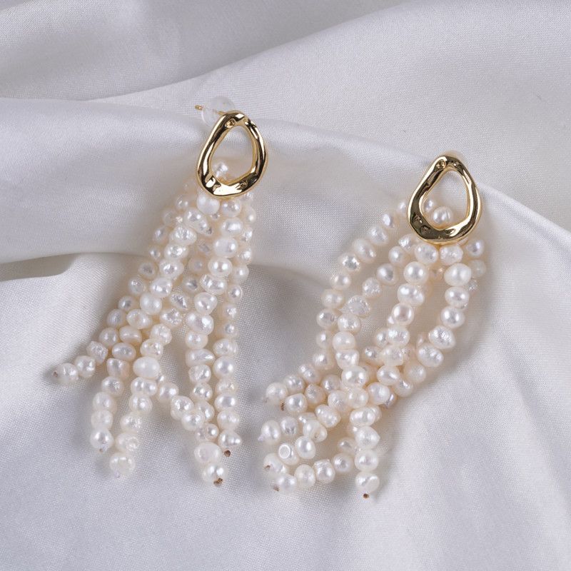 DESIGNER JEWELRY Bông Tai Tua Rua Ngọc Trai Tự Nhiên Chùm 6 Dây Khoá Mạ Vàng 14 Chốt Thời Trang RUNWAY Sang Trọng MADAME HIEN PEARLS BTT134