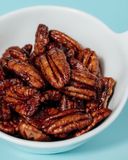  Hạt hồ đào tẩm vị caramen 