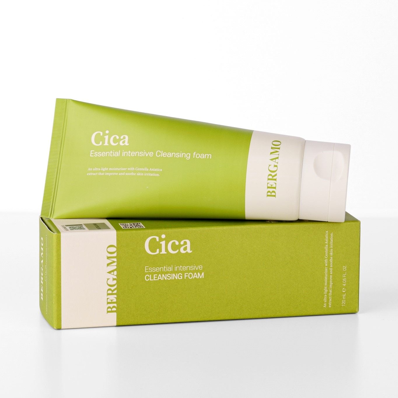 SỮA RỬA MẶT RAU MÁ BERGAMO CICA ESSENTIAL INTENSIVE CLEANSING FOAM 120ML