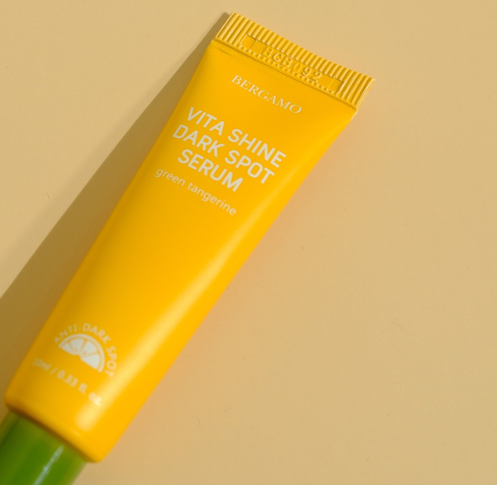 SERUM QUÝT XANH SÁNG DA MỜ THÂM NÁM BERGAMO GREEN TANGERINE VITA SHINE DARK SPOT SERUM 10ML