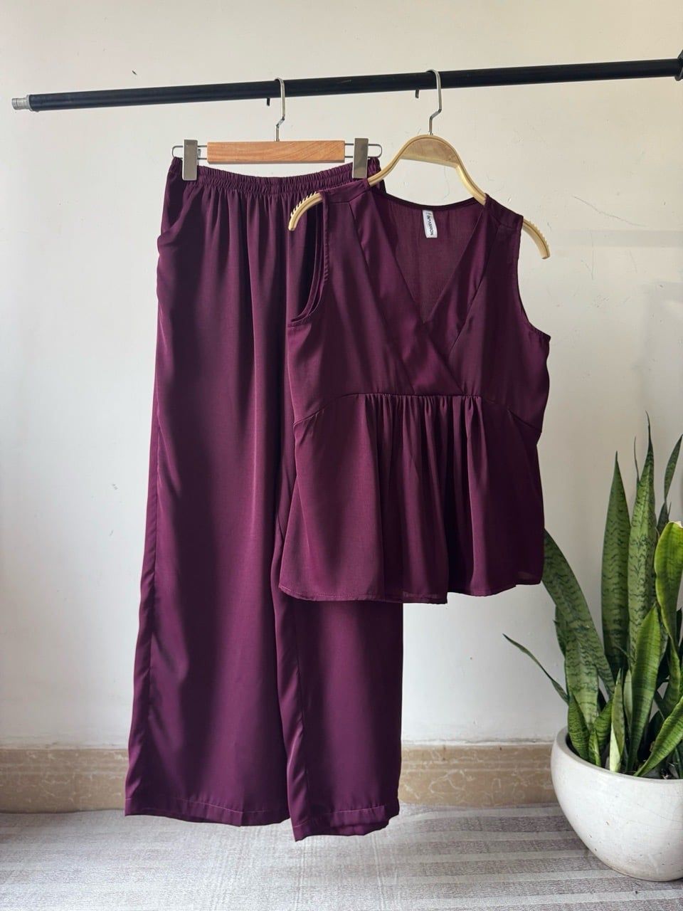  Đồ bộ dài cổ V nhún ống rộng 