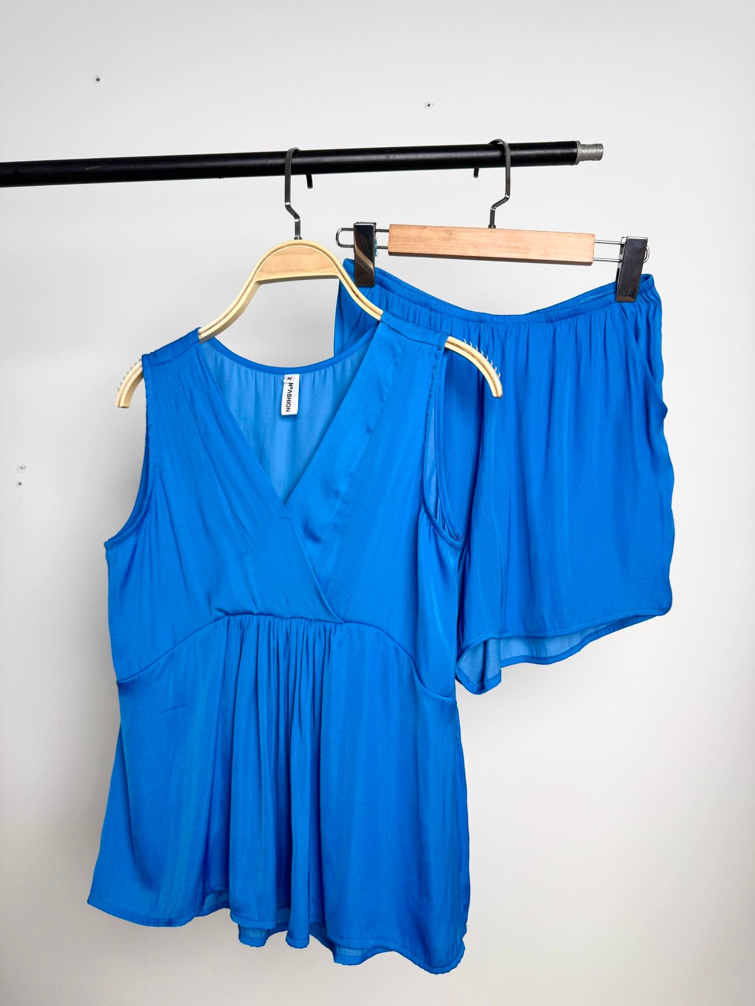  Đồ bộ đùi cổ V nhún 