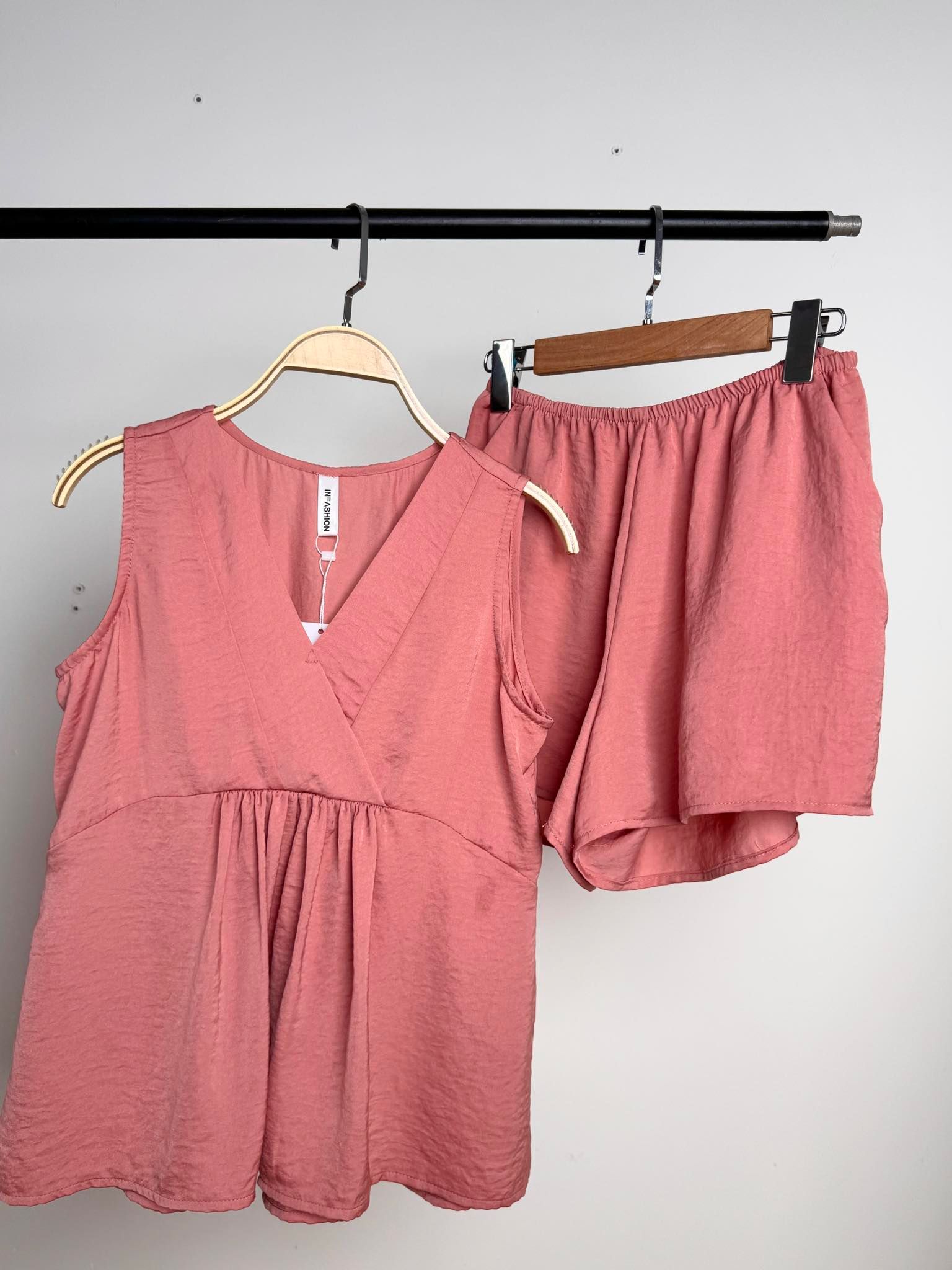  Đồ bộ đùi cổ V nhún 