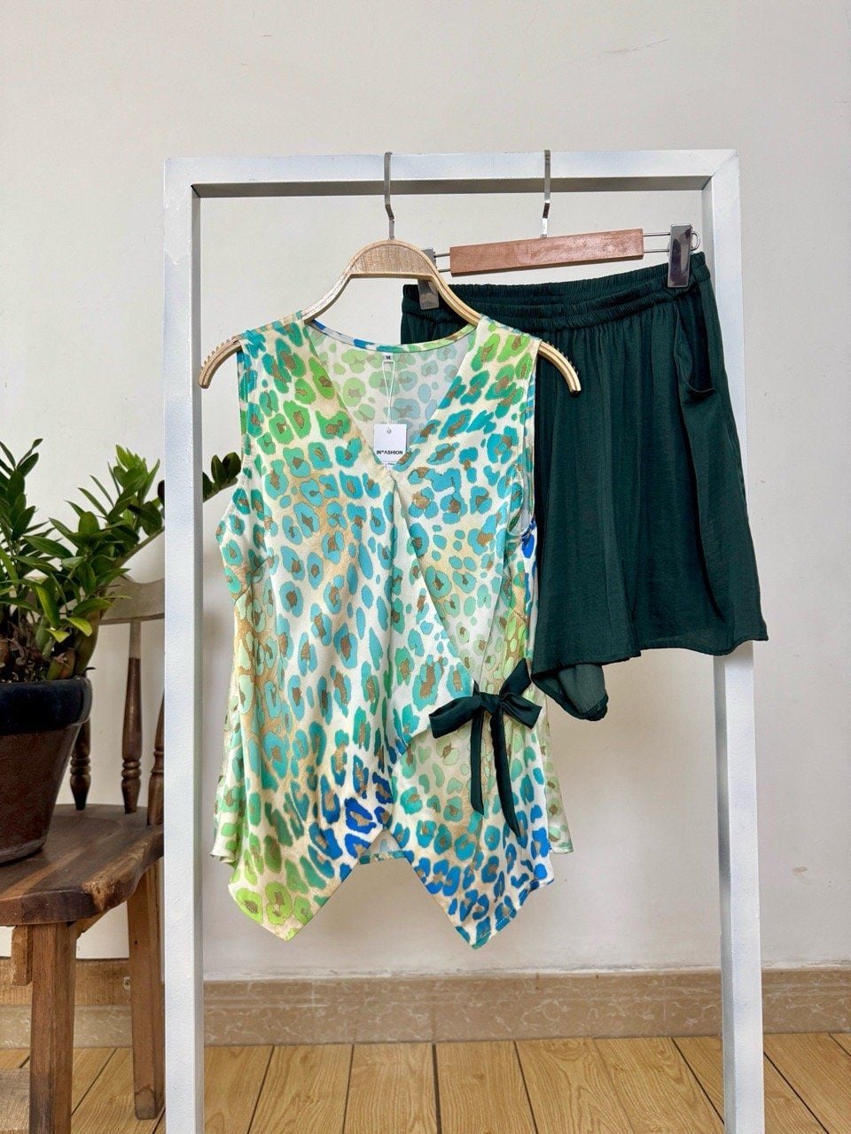  Set áo hv quần váy không tay 